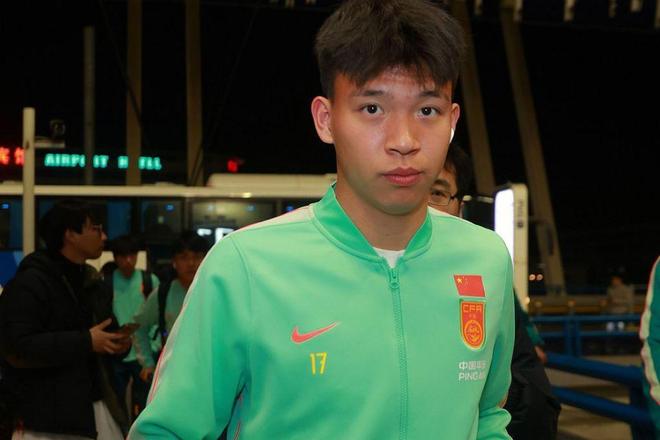19岁国足新星王钰栋谈留洋：留洋非易事 只有遇